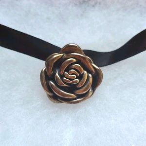 Rose shape Pendant